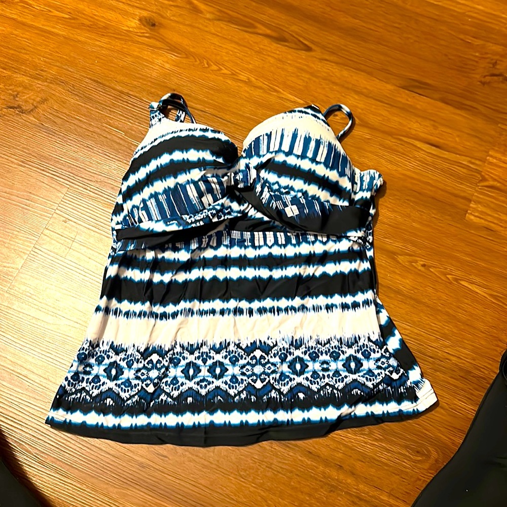 Island Escape Tankini